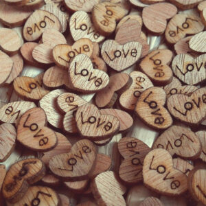 Tiny Tiny Wooden Hearts x8